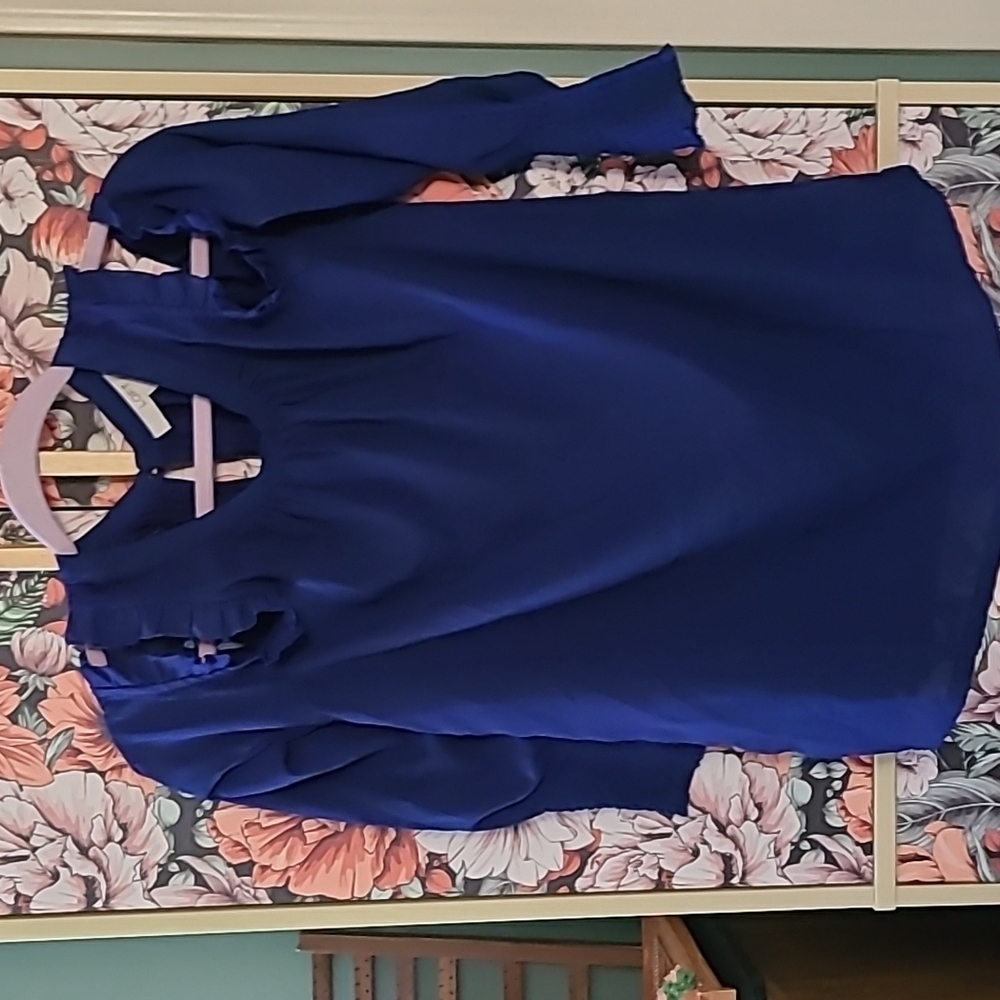 Long sleeve cold shoulder blue blouse